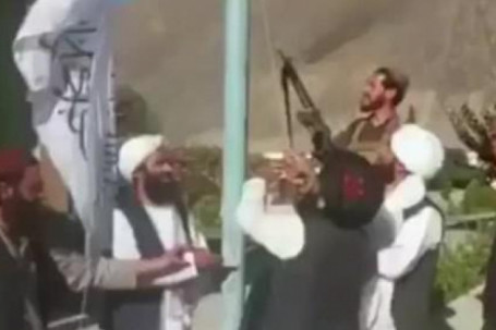 Cờ Taliban tung bay tại Panjshir, thủ lĩnh phe phản kháng im ắng