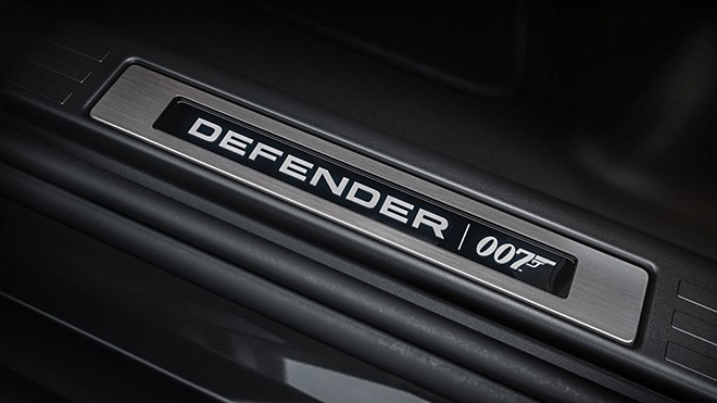 Land Rover Defender V8 dành cho điệp viên Jame Bond rao ban số lượng có hạn - 5