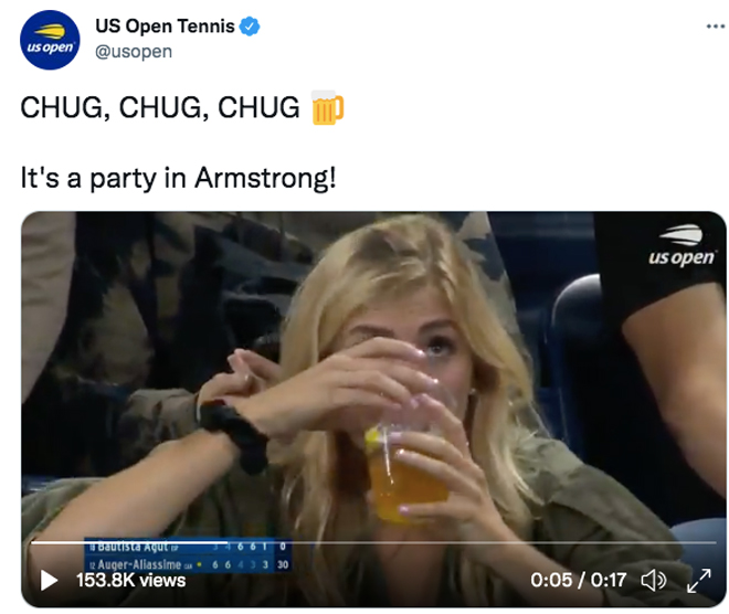 Trang chủ US Open thu hút được người xem với clip cô gái uống bia nhưng họ đã bị khán giả phê bình
