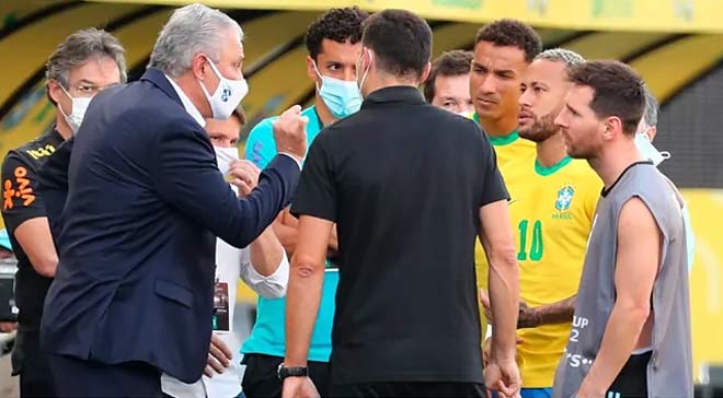 Sự cố bất ngờ khiến trận đấu Brazil - Argentina sớm bị đình chỉ