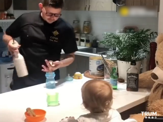 Cười 24H - Khi bạn làm bartender nhưng vợ lại bắt ở nhà chăm con