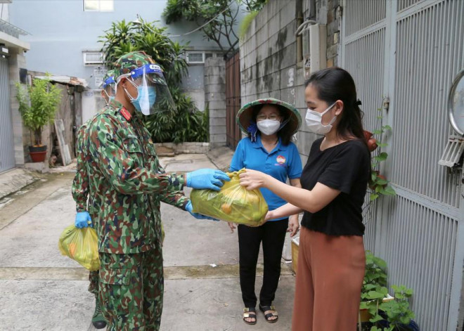 Thủ tướng đề nghị Bộ Công an xử lý hành vi hủy đơn hàng ‘đi chợ hộ’ - 1