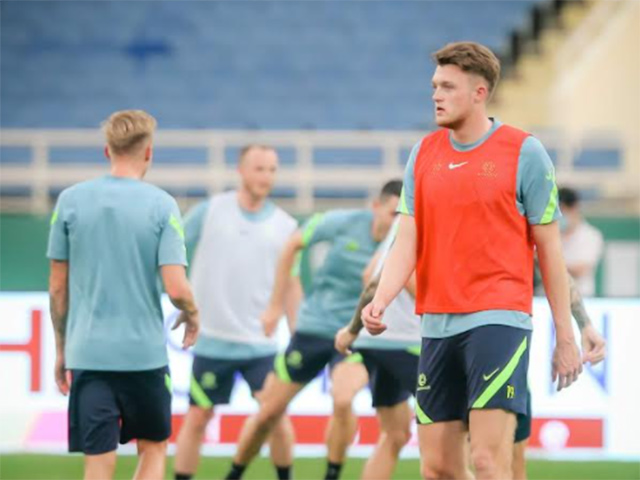 Bóng đá - Cảnh báo hàng thủ ĐT Việt Nam: Hậu vệ “khổng lồ” 1m98 của Australia ghi bàn khủng