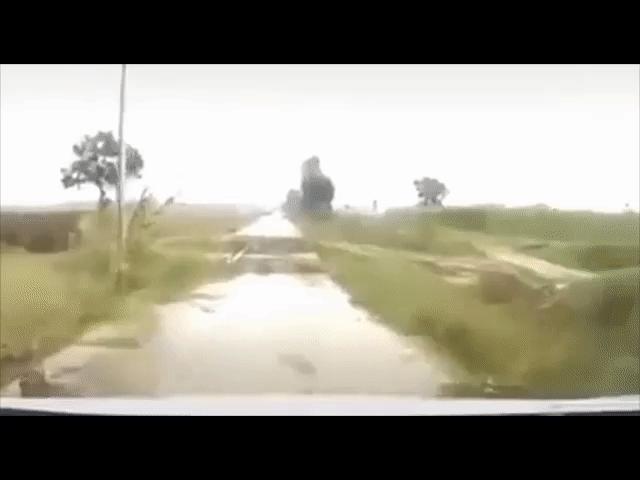 Ô tô - Ô tô nhận "trái đắng" vì sự cẩu thả của chủ công trình