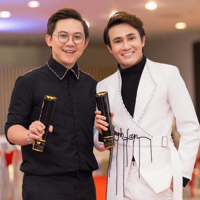 Còn về đời tư cá nhân, Huỳnh Lập có mối quan hệ tri kỷ với quản lý Hồng Tú. Đôi bạn này đã đồng hành cùng nhau hơn 12 năm trong cuộc sống lẫn sự nghiệp.&nbsp;
