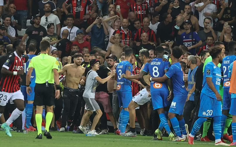Vụ bạo loạn ở Ligue 1