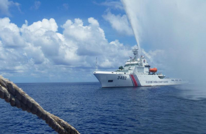 Philippines không công nhận luật yêu cầu khai báo ở Biển Đông của Trung Quốc - 1