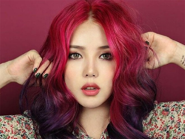 Tóc nâu ánh tím là xu hướng mới nhất của làng tóc Châu Á! Hãy trải nghiệm nét đẹp phóng khoáng đến bất ngờ của kiểu tóc này bằng cách xem hình ảnh liên quan!