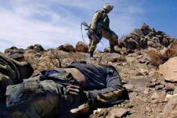 Quân Mỹ "choáng" khi lần đầu giao tranh trực tiếp với Taliban và al-Qaeda