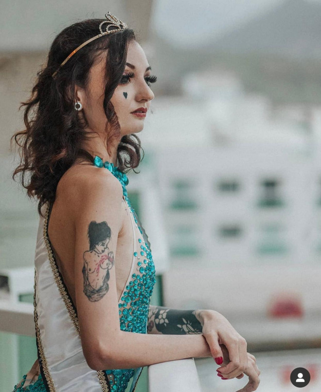 Cô gái xăm kín người gây tranh cãi khi dự thi Hoa hậu tại Brazil - 4