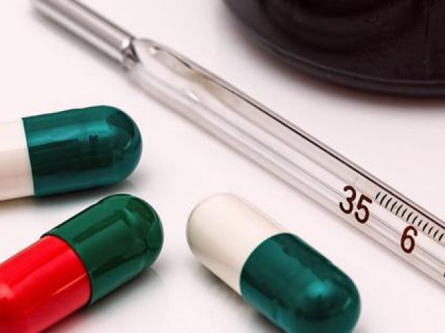 Sức khỏe đời sống - Uống thuốc hạ sốt đúng cách sau khi tiêm vắc-xin COVID-19