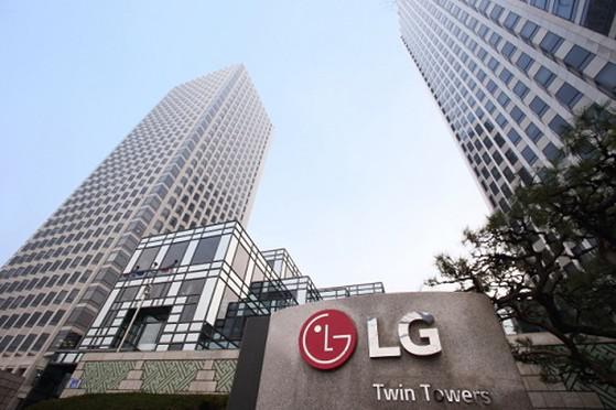 Tòa tháp đôi LG - Trụ sở chính của công ty tại Seoul, Hàn Quốc.