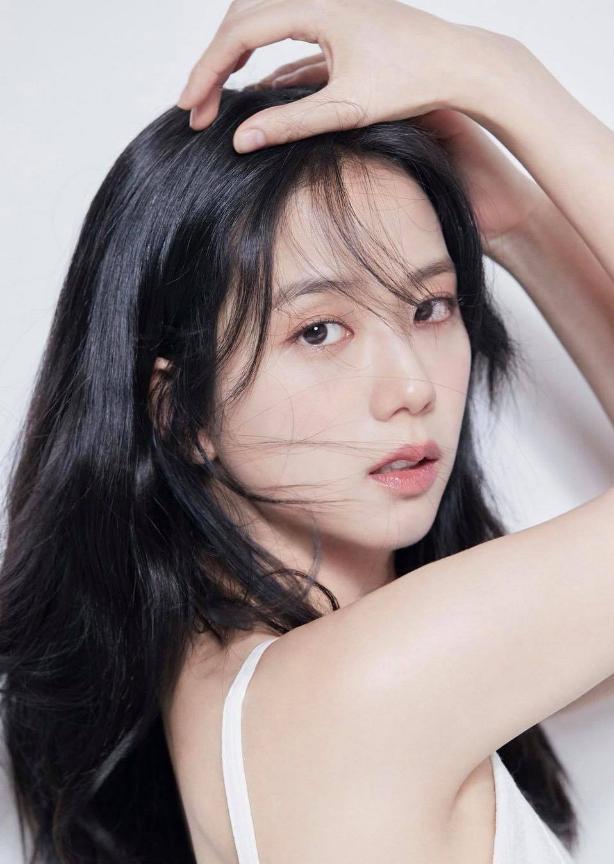 "Sao" làm đẹp: 10 phút makeup để xinh như “hoa hậu Kpop” Jisoo - 2