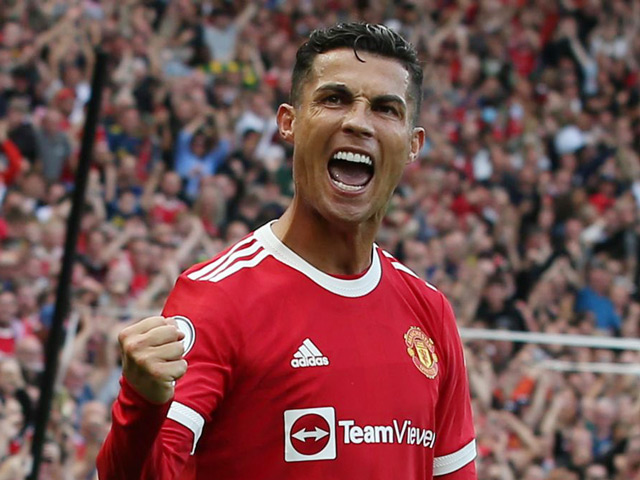Bóng đá - Ronaldo lập cú đúp ngày tái xuất, theo đuổi 3 mức thưởng "khủng" của MU