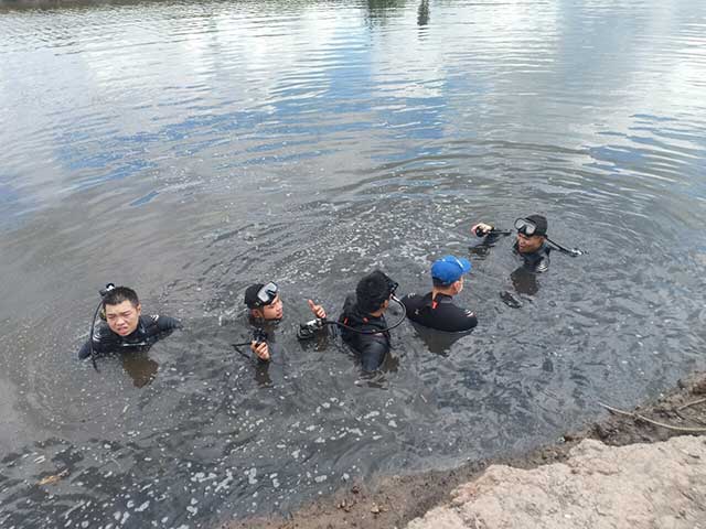 Lực lượng cứu hộ triển khai công tác tìm kiếm