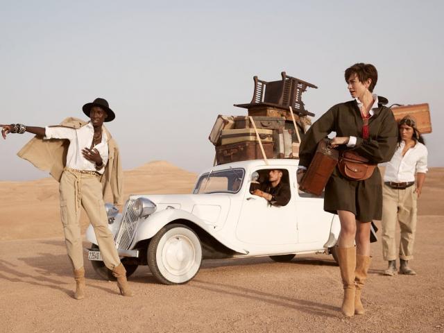 Thời trang - Sa mạc cháy bỏng trong bộ sưu tập của nhà mốt quen thuộc