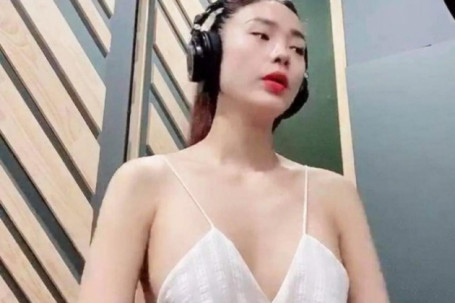 Minh Hằng, Ninh Dương Lan Ngọc gặp sự cố khi livestream vì áo dây
