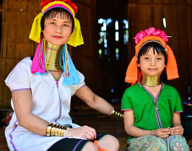 Một số truyền thống làm đẹp quái đản của phụ nữ châu Á - 3