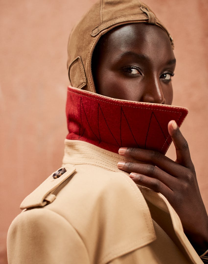 Sa mạc cháy bỏng trong bộ sưu tập của nhà mốt quen thuộc - 3