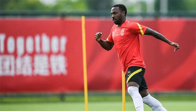 ĐT Trung Quốc sẽ không có được ngôi sao gốc Brazil Fernando do chấn thương