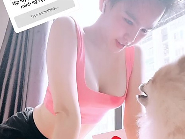 Làm đẹp - Phi Huyền Trang mở phòng tập trên sân thượng "xây" dáng