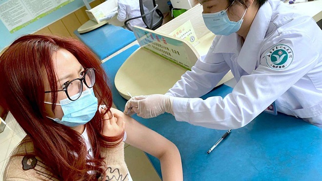 Tính đến đầu tháng 9, Trung Quốc đã tiêm đầy đủ hai mũi vaccine cho khoảng 60% dân số.