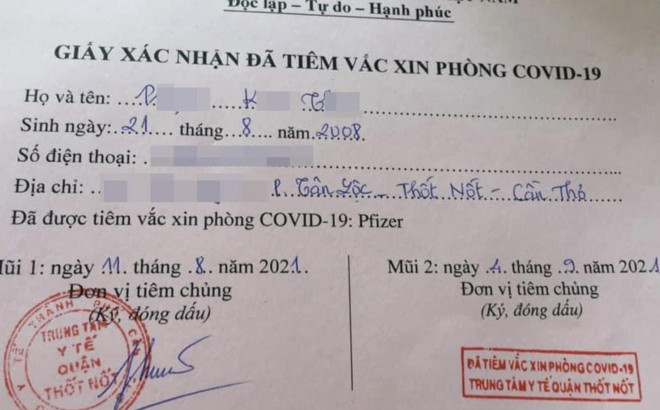 Phiếu tiêm vắc-xin của bé gái 13 tuổi ở Cần Thơ. Nguồn: Facebook