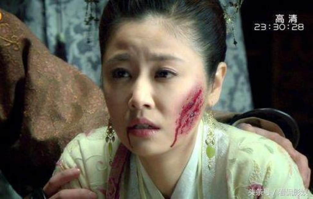 Lâm Tâm Như không ngại tự làm xấu gương mặt của mình khi đóng phim.