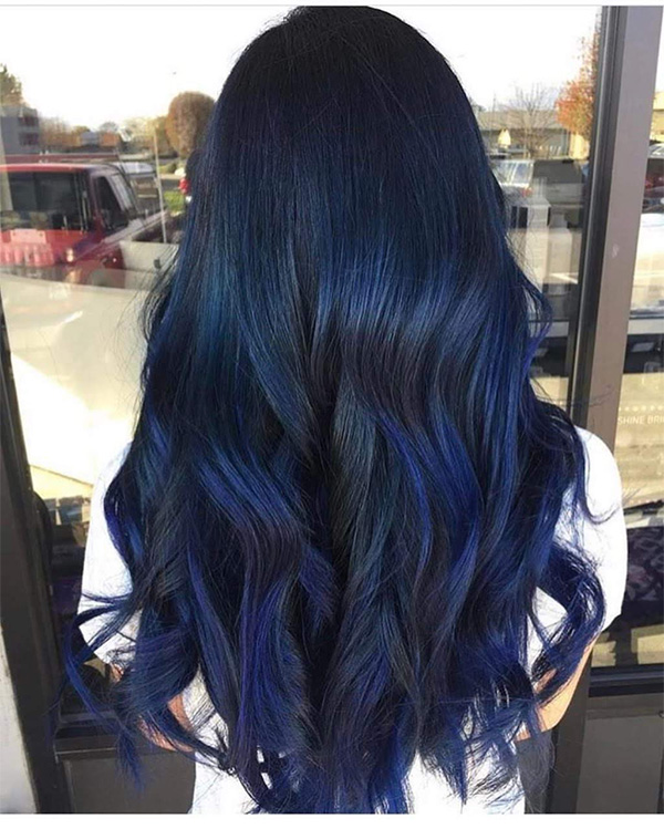 Với sắc xanh rêu đẹp mơ màng và tinh tế, màu tóc này hoàn toàn có thể làm nổi bật vẻ đẹp của bạn như một nàng thần rừng xanh. Hãy tìm hiểu các mẫu tóc đẹp trên trang của chúng tôi để phát huy tối đa vẻ đẹp của mình.