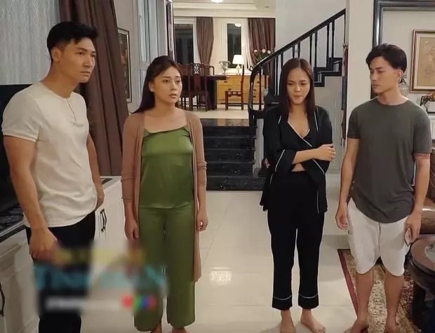 Cùng mặc đồ ngủ nhưng bạn diễn do Thu Quỳnh vào vai nhận được lời khen hơn so với Nam.