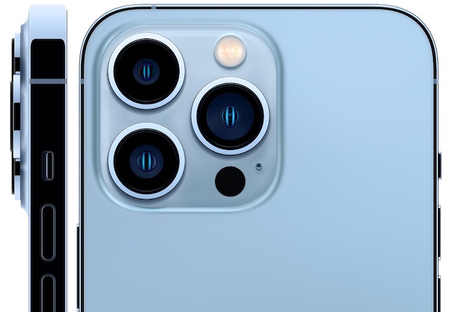 Apple đã mang tới ống kính tele 77mm mới cho khả năng zoom quang học 3X.

