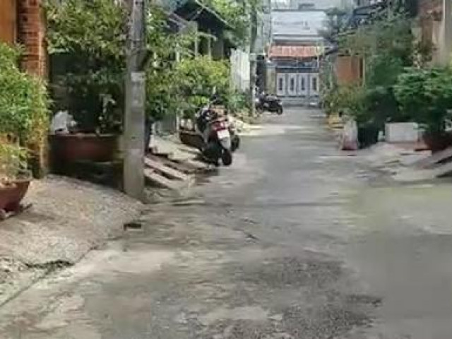 Pháp luật - TPHCM: Điều tra làm rõ vụ xô xát giữa tổ trưởng dân phố và 1 người dân