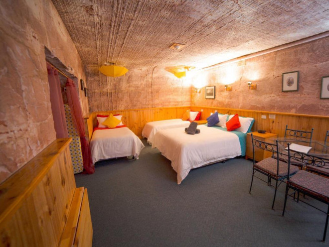 Một phòng khách sạn tại thị trấn