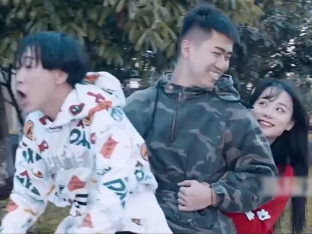 Clip hài hước - Khi có một tình yêu mù quáng cái giá phải trả rất cay đắng