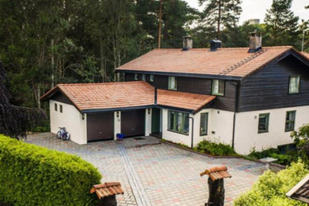 Người phụ nữ giàu có bị sát hại trong biệt thự: Vị khách đáng ngờ