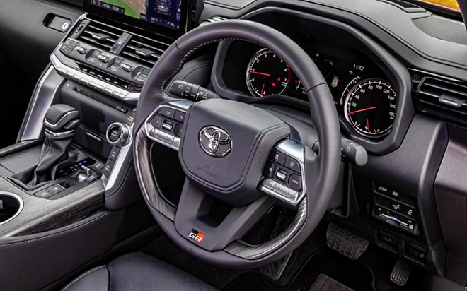 Toyota Land Cruiser bản GR Sport - 9