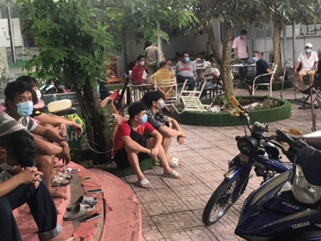 Pháp luật - 19 người tụ tập tại quán bi-a, chủ quán nghi nhiễm COVID-19