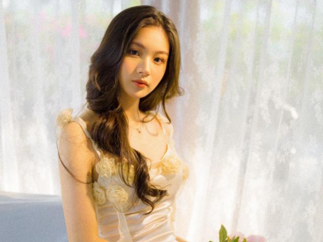 Bạn trẻ - Cuộc sống - Lộ diện tân sinh viên Học viện Báo chí và Tuyên truyền sở hữu nét đẹp "cực phẩm"