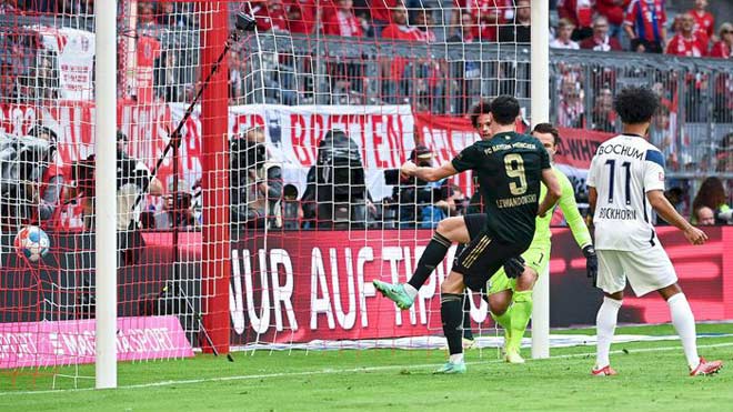 Trận thắng đậm gây sốc châu Âu: Ajax hạ đối thủ 9-0, ăn đứt Bayern Munich - 1