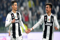 MU săn sao tháng 1: Ronaldo làm thuyết khách, “Tiểu Messi" Dybala về trợ chiến