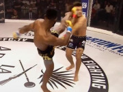 Thể thao - Võ sĩ chân ướt chân ráo tới đấu MMA, làm mẫu &quot;cú đá phát ngất luôn&quot;