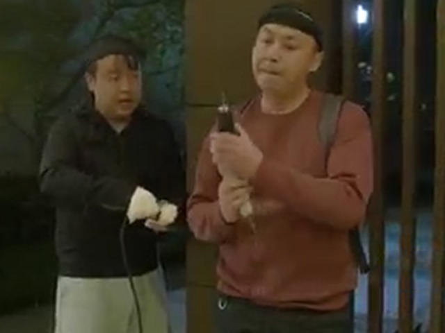 Cười 24H - Đi trộm không xem ngày, hai thanh niên liên tục nhận quả đắng