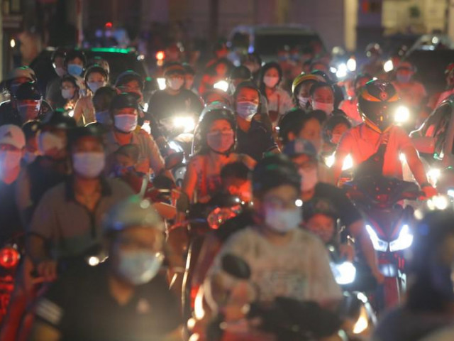 Tin tức trong ngày - Sau khi người dân ra đường chơi Trung Thu, quận Hoàn Kiếm ra văn bản chấn chỉnh