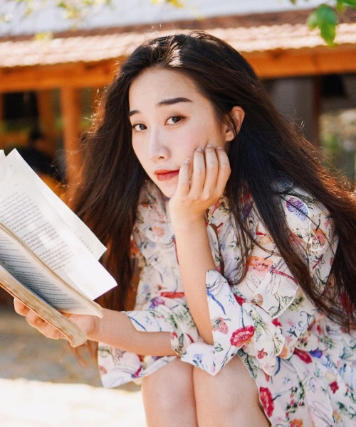 Nhà thiết kế xinh đẹp kiếm trăm triệu/tháng: &#34;Người khác có thể giàu còn tôi vô sản&#34; - 3