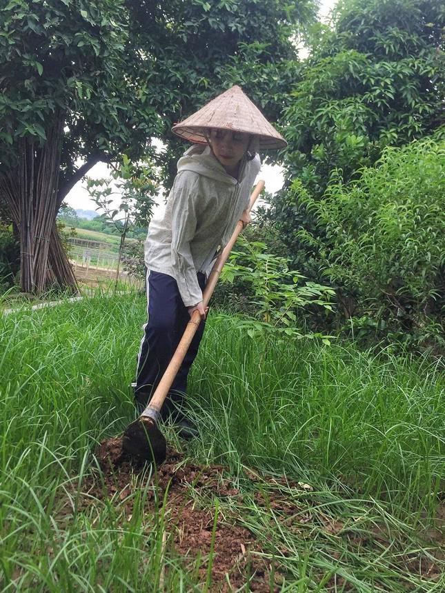 Trở thành tân sinh viên, nữ sinh 27,25 điểm khối D vội đi làm thêm để phụ giúp gia đình - 3