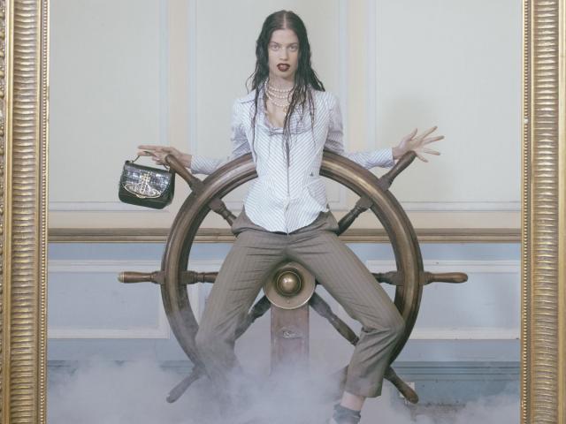 Thời trang - Vivienne Westwood lấy chủ đề biển cho bộ sưu tập mới nhất