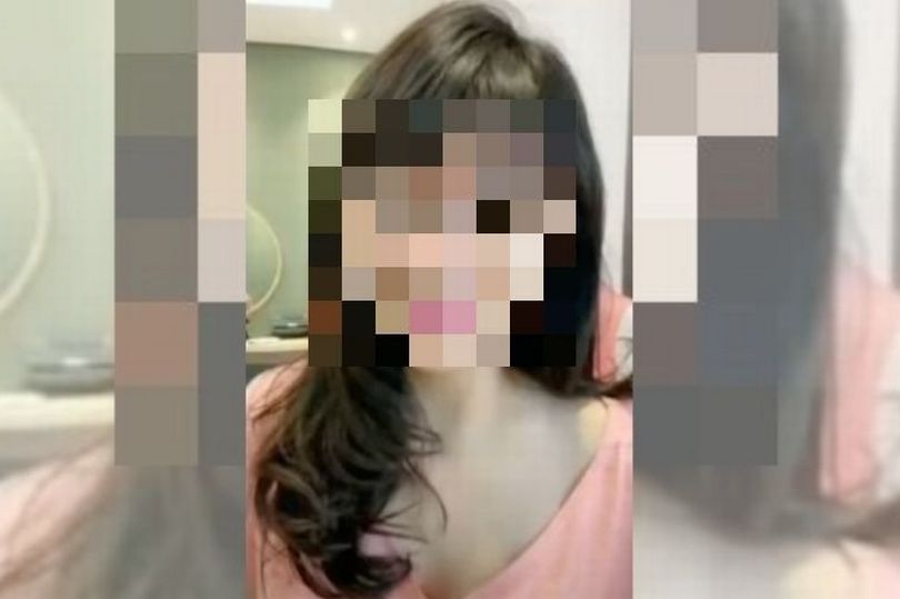 Một hotgirl mạng xã hội Indonesia bị bắt giữ vì xuất hiện khỏa thân khi đang phát trực tiếp và có "hành vi khiêu dâm". Ảnh minh họa:&nbsp;Mango Live