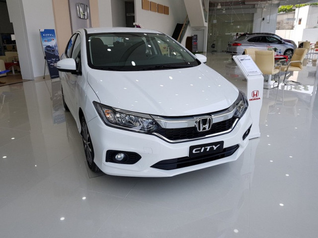 Tin tức ô tô - Cuộc đua giảm giá các xe hot sedan hạng B: Honda City chỉ còn hơn 500 triệu đồng