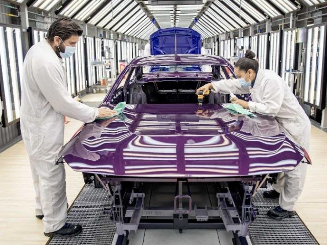 Ô tô - Nửa đầu tháng 9, lượng ô tô nhập khẩu về Việt Nam 'hụt hơi', khan hàng