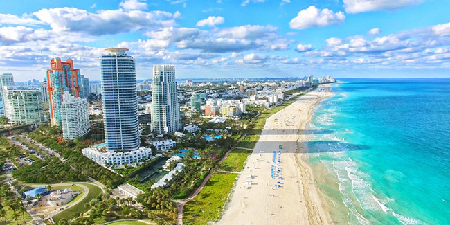 Miami, Mỹ: Đối với làn nước trong xanh như pha lê và những bãi biển cát vàng trải dài, bến cảng Miami xứng đáng là thủ đô du lịch của thế giới. 
